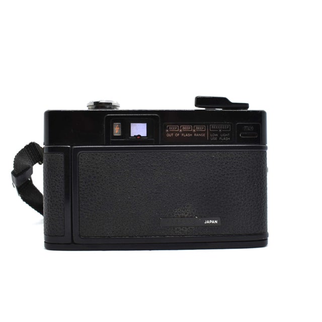 Metal 1980's Minolta Hi-Matic S2 With Fixed 38mm Lens With Popup Flash Film Camera For Sale - Image 7 of 9