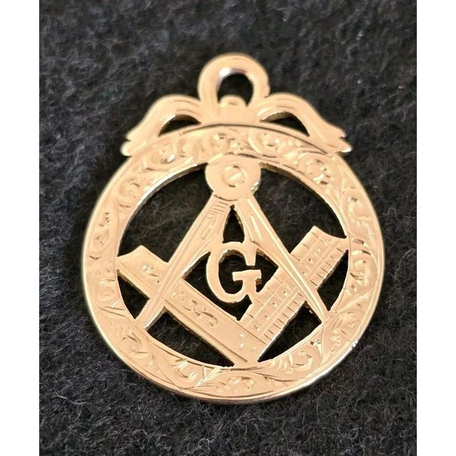 Davis 9ct Rose Gold Masonic Fob Pendant by William Oakley, 1908 For Sale - Image 3 of 18