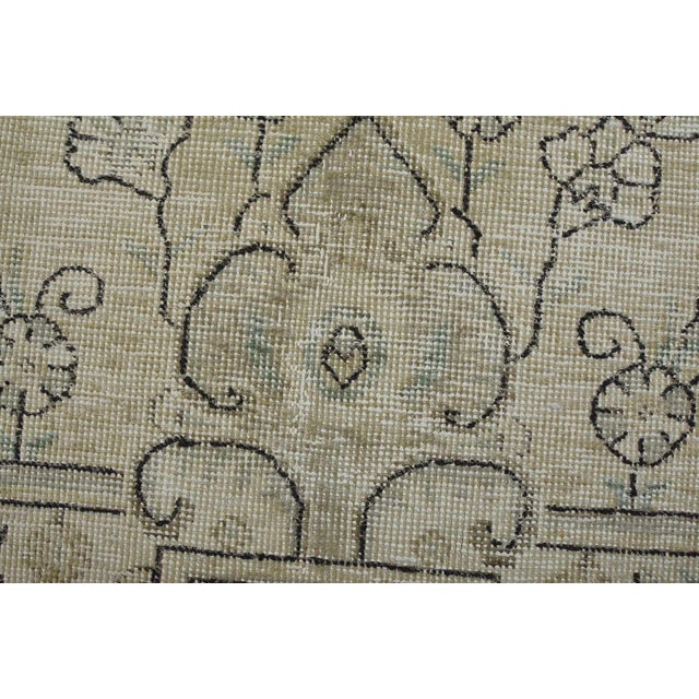 1980s Tabriz Rug 9’7” X 13’1” Beige Wool Vintage Distressed Hand-Knotted Carpet For Sale - Image 5 of 15