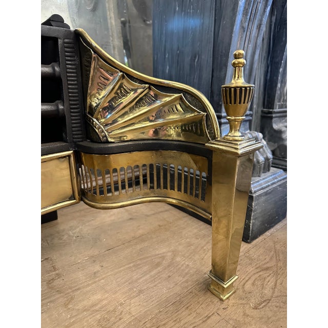 Late 19th Century Antique English Brass Fire Grate, 1890 For Sale - Image 5 of 10