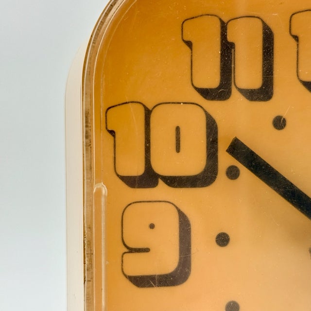 Space Age Amber Yellow Wall Clock from Cea, 1970s For Sale - Image 9 of 14