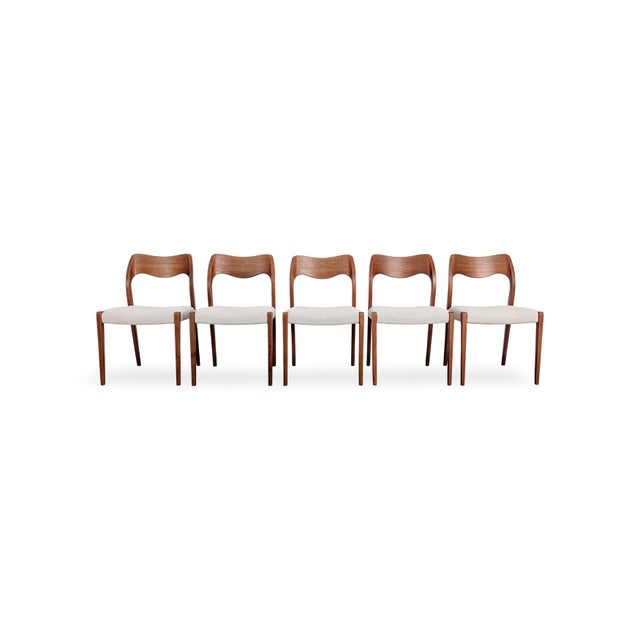 Chairs Model 71 in Bouclé by Niels Otto Møller for J.L. Mollers 1960, Set of 5 For Sale - Image 11 of 11