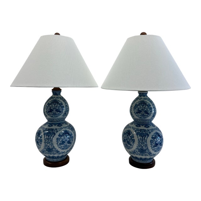 Late 20th Century Pair of Ralph Lauren Home Blue & White Porcelain Double Gourd Table Lamps With White Shades For Sale