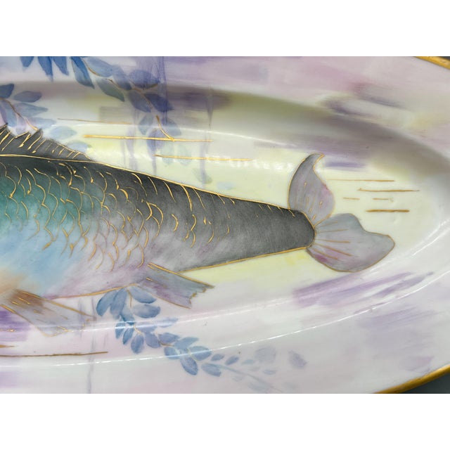 Antique Continental Hand-Painted Porcelain Fish Platter With Wisteria and Gilt Details – Aesthetic Movement For Sale - Image 12 of 13