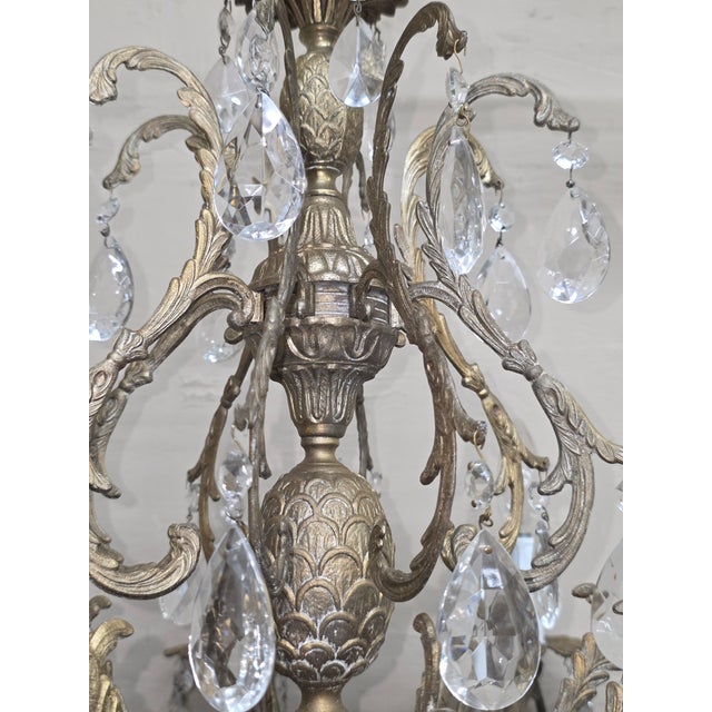 1960s Hollywood Regency 8-Arm Brass Birdcage & Double Pineapple Chandelier - Rewired For Sale - Image 12 of 12