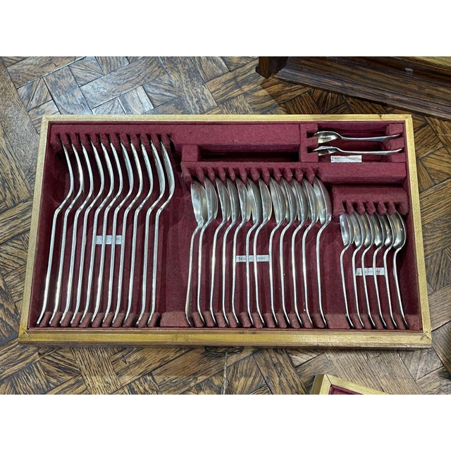English Silver-Plated Cutlery Set in Oak Box, Set of 119 For Sale - Image 7 of 18