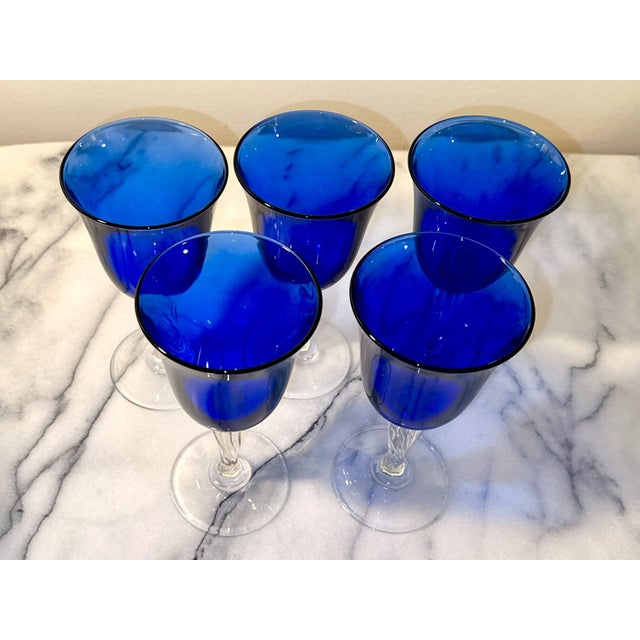 Mid-Century Modern Cobalt Blue Crystal Wine Glasses -With Twisted Stem - Set of 5 For Sale - Image 3 of 11