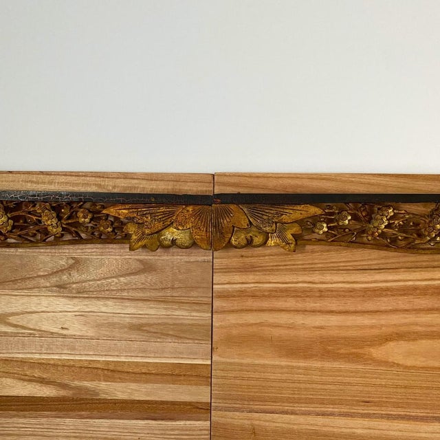 Monumental Chinoiserie Wall Art – Antique Chinese Giltwood Openwork Bed Fascia For Sale - Image 6 of 9