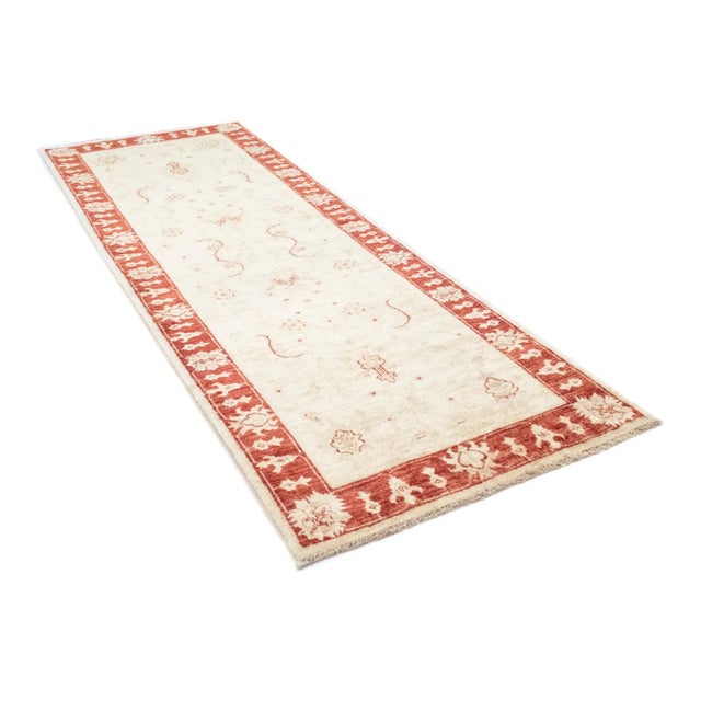 Middle Eastern Rug in Wool For Sale - Image 3 of 10