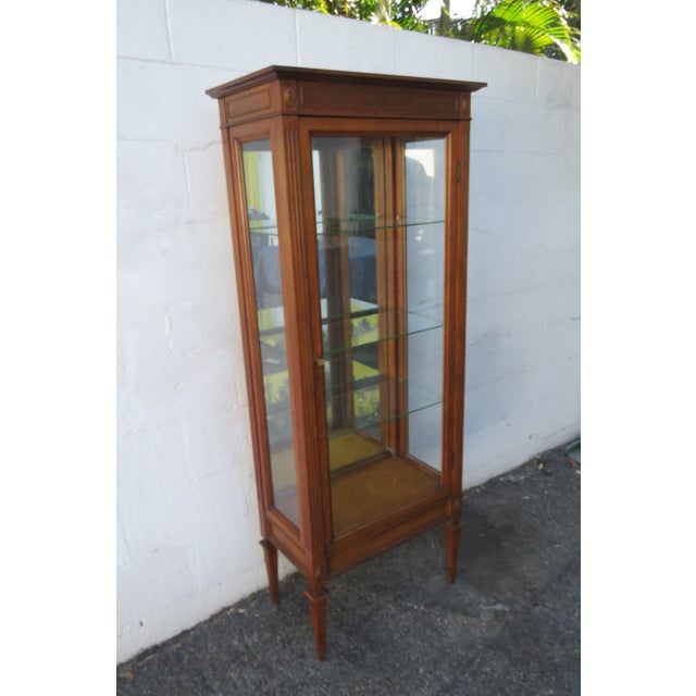 Hollywood Regency Tall Maple Bookcase Display Shelf Cabinet 5902 For Sale - Image 12 of 12