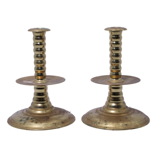 Pair of Virginia Metalcrafters Brass Colonial Williamsburg Candlesticks For Sale