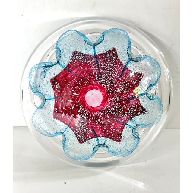 Magenta Vintage Murano-Style Art Glass Bowl – Controlled Bubble Sommerso Magenta & Blue Floral Dish For Sale - Image 8 of 8