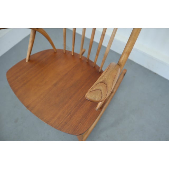Mid-Century Rocking Chair by Illum Wikkelsø for Niels Eilersen For Sale - Image 12 of 18