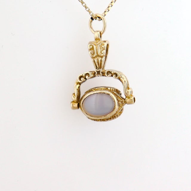 Red Victorian Style 10k Gold Triple Seal Watch Fob Charm For Sale - Image 8 of 18