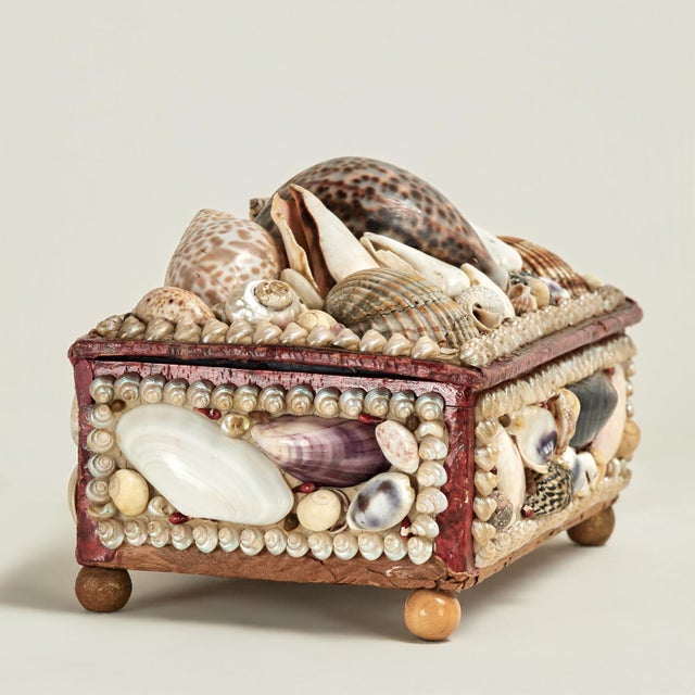 Victorian Antique British Colonial Seashell Encrusted Jewelry Box For Sale - Image 3 of 12
