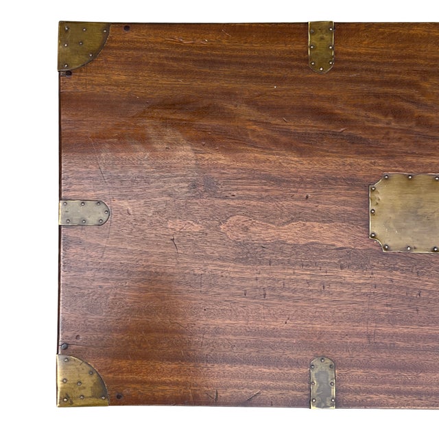 Early 1900s English Camphor Wood Campaign Trunk For Sale In Atlanta - Image 6 of 13