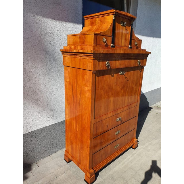 Biedermeier Secretary Desk in Cherrywood, Dresden, 1830 For Sale - Image 4 of 18