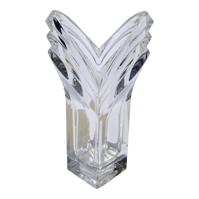 Mikasa Art Deco Heavy Crystal 8 Inch Vase v Shaped Mid-Century Modern For Sale