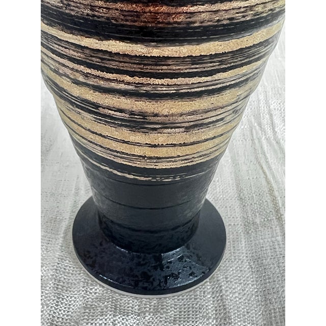 Black Sculptural Late-Century Japanese Studio Pottery Vase – Signed Wabi Sabi For Sale - Image 8 of 10