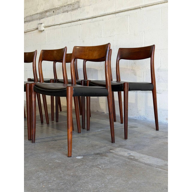 1960s In Style of J.l. Møller Rosewood Dining Chairs Set of 6 Manufactured in Denmark Mid-Century Modern 1960s For Sale - Image 5 of 13