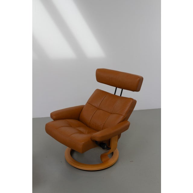 Set of Stressless Reclining Lounge Chair and Ottoman from Ekornes, 2000s For Sale - Image 10 of 18