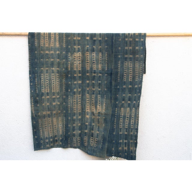 African Vintage Malinke African "Desert Sand" Indigo Throw For Sale - Image 3 of 7
