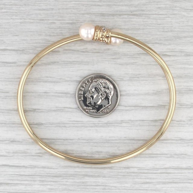 Modern Cultured Pearl Diamond Bypass Bangle Bracelet 14k Yellow Gold 6.5" For Sale - Image 3 of 8