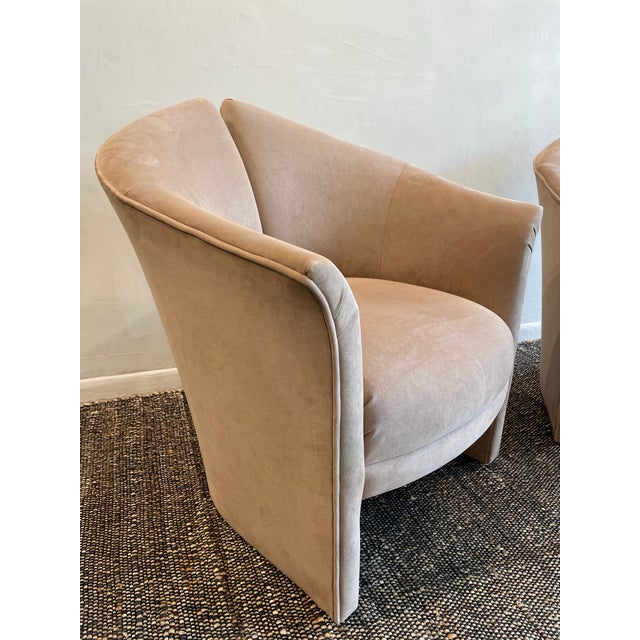 A beautiful pair of Weiman split back chairs in original upholstery that are in perfect condition. No need to reupholster...