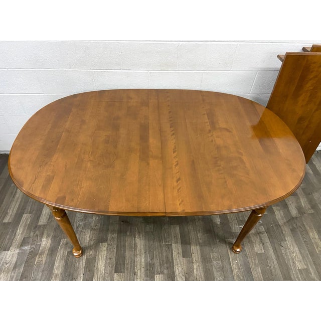Vintage Ethan Allen Heirloom Nutmeg Maple Colonial Style Dining Table
