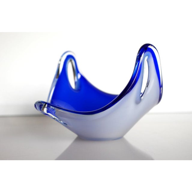 Mid-Century Modern Glass Art Coquille Bowl by Paul Kedelv for Flygsfors For Sale - Image 9 of 10