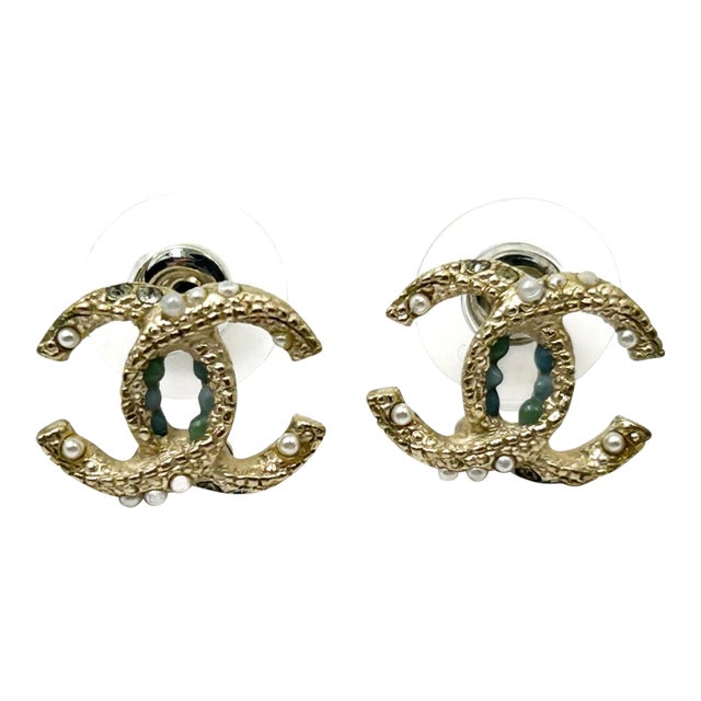 Chanel Gold Folded CC Mint Dot Seed Pearl Crystal Small Piercing Earrings, A Pair For Sale