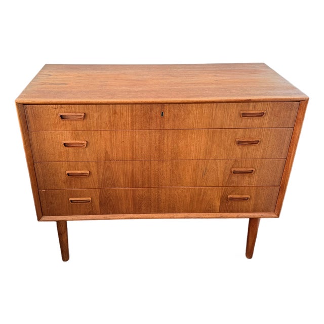 Danish Teak 4-Drawer Dresser, Attributed to Børge Mogensen for Søborg Møbelfabrik, Denmark, C. 1960s For Sale