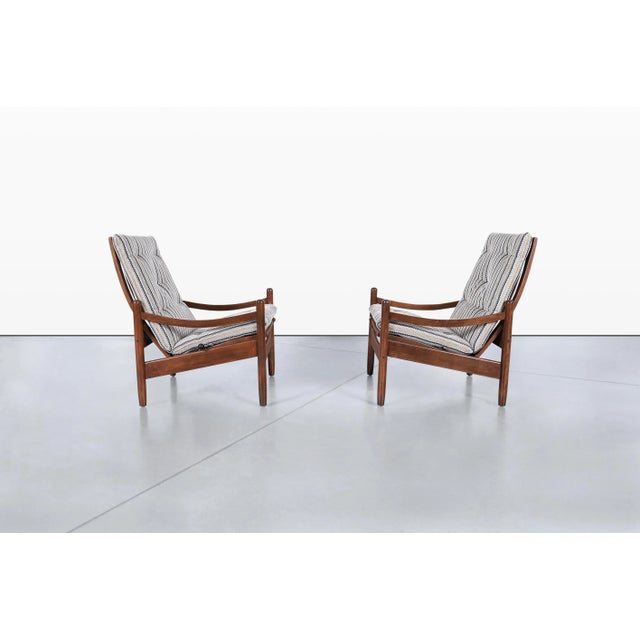 Mid-Century Modern Mid-Century Modern Sculptural Walnut Reclining High-Back Lounge Chairs, 1960s For Sale - Image 3 of 12