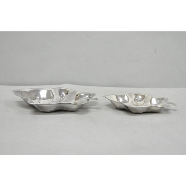 Metal Vintage Canterbury Silver Plated Miniature Leaf Shaped Trinkets Dish Set of 2 For Sale - Image 7 of 10