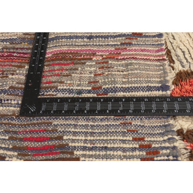 Textile Vintage Azilal Moroccan Rug, 03'02 X 06'11 For Sale - Image 7 of 10