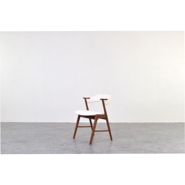 This chair was manufactured in the 1960s by Korup Stolefabrik. The frame of the chairs is made of solid teak and has been...