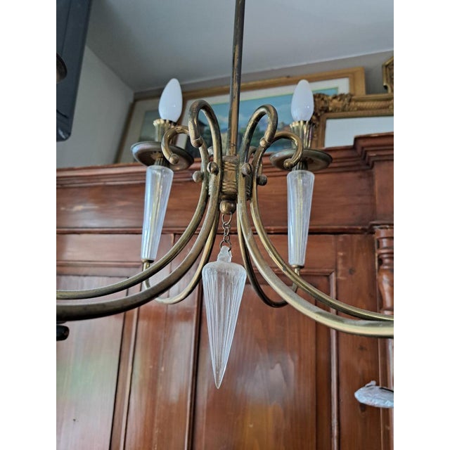 Vintage / Retro (1960s - 1980s) 1970s glass and brass 6-light chandelier – vintage design Elegant 1970s glass and brass...