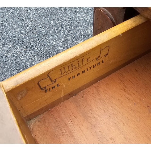 Pair of White Fine Furniture Teak Side Chests of Drawers Bedside Tables For Sale - Image 14 of 15