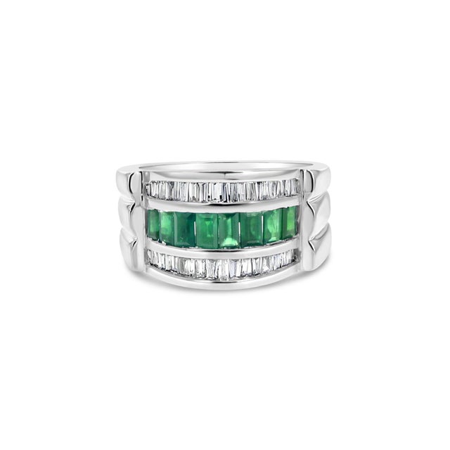 Contemporary 2 Carat Emerald Diamond Baguette Cocktail Ring, Size 5 For Sale - Image 3 of 6