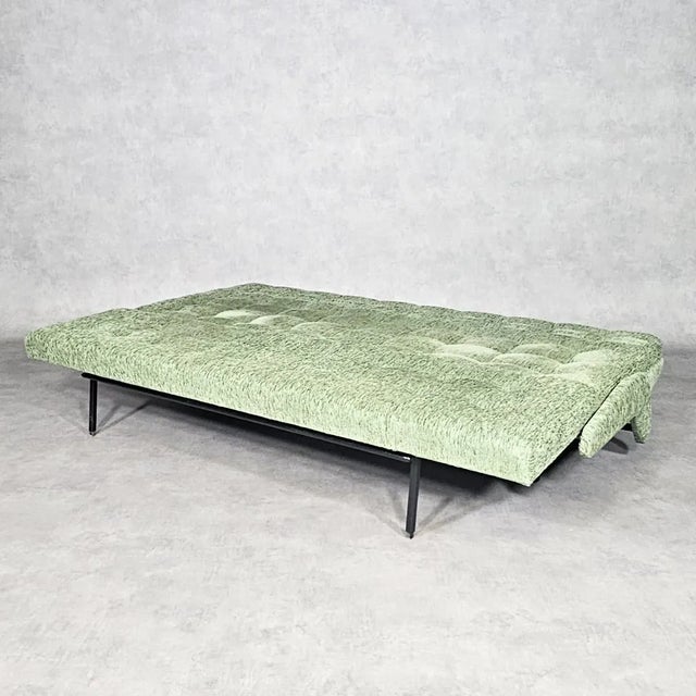 1970s Vintage Daybed by Morávek & Munzar for Karna Mariánské Lázně, 1970s For Sale - Image 5 of 6