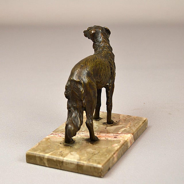 Art Deco Bronze Sculpture of a Russian Borzoi Hound on a Marble Base, 1920s-1940s For Sale - Image 4 of 11