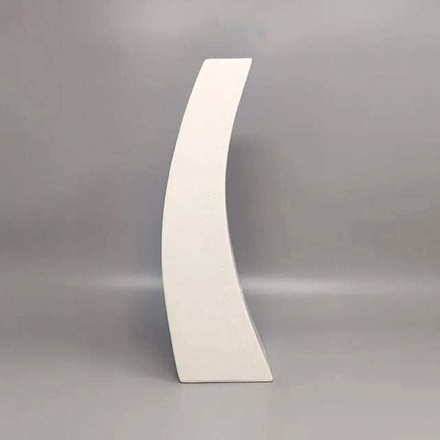 1970s Gorgeous white space age vase in craqueler ceramic by Franco Pozzi. Made in Italy. The shape of this vase is...