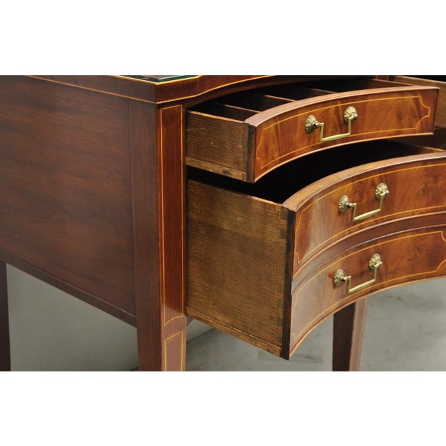 Vintage Hepplewhite Sheraton Mahogany Serpentine Buffet Sideboard Attr. Baker For Sale - Image 12 of 18