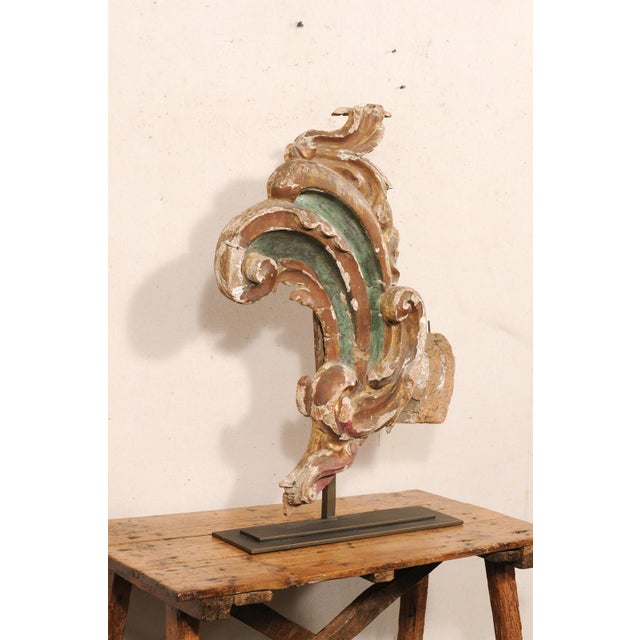 Rococo 18th Century Italian Carved Acanthus Fragment on Stand For Sale - Image 3 of 10