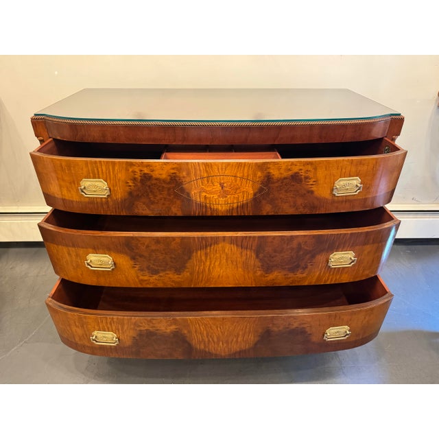 Berkey & Gay 1940s Vintage Berkey and Gay Crotch Mahogany Chest of Drawers For Sale - Image 4 of 12