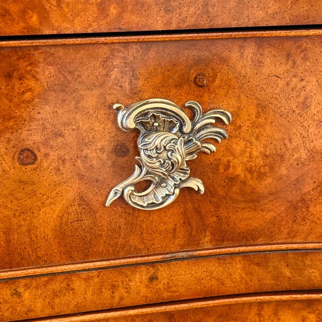 Wood Henredon Villandry French Provincial Louis XV Burl Wood Italian Marble Top Bombe Chest - 3 Drawer Serpentine Commode For Sale - Image 7 of 16