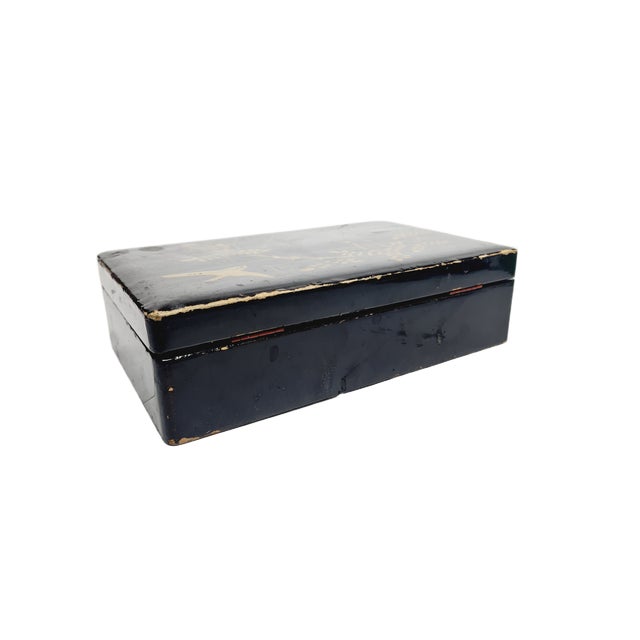Japanese Lacquerware Box, 1950s, in Good conditions. Designed 1950 to 1959