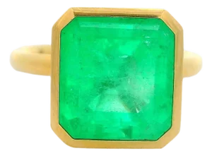7.03 Carat Emerald 18k Yellow Gold Solitaire Bezel Ring, Size 6.75