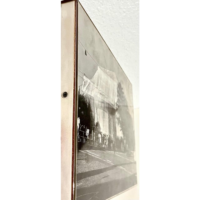 Christo and Jeanne-Claude, Vintage Signed SIlver Gelatin Photograph Christo Wrapped Kunsthalle Cugini Photo, 1968 For Sale - Image 9 of 12
