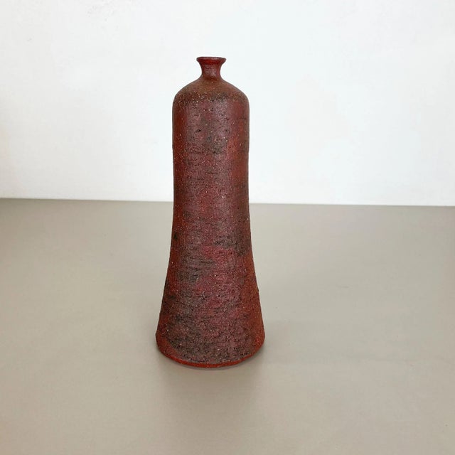 Ceramic pottery object. designer and producer: gerhard liebenthron information: gerhard liebenthron, bremen 1925 †2005...